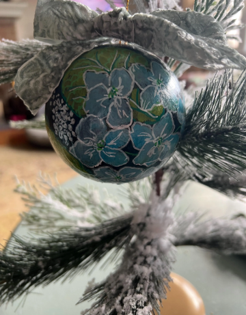 Hand-Painted Chinoiserie Ornament, Hydrangea Floral Bauble (3.5") #2