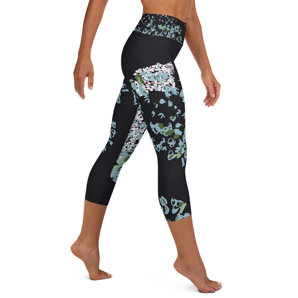 Yoga Capri Leggings- navy hydrangea
