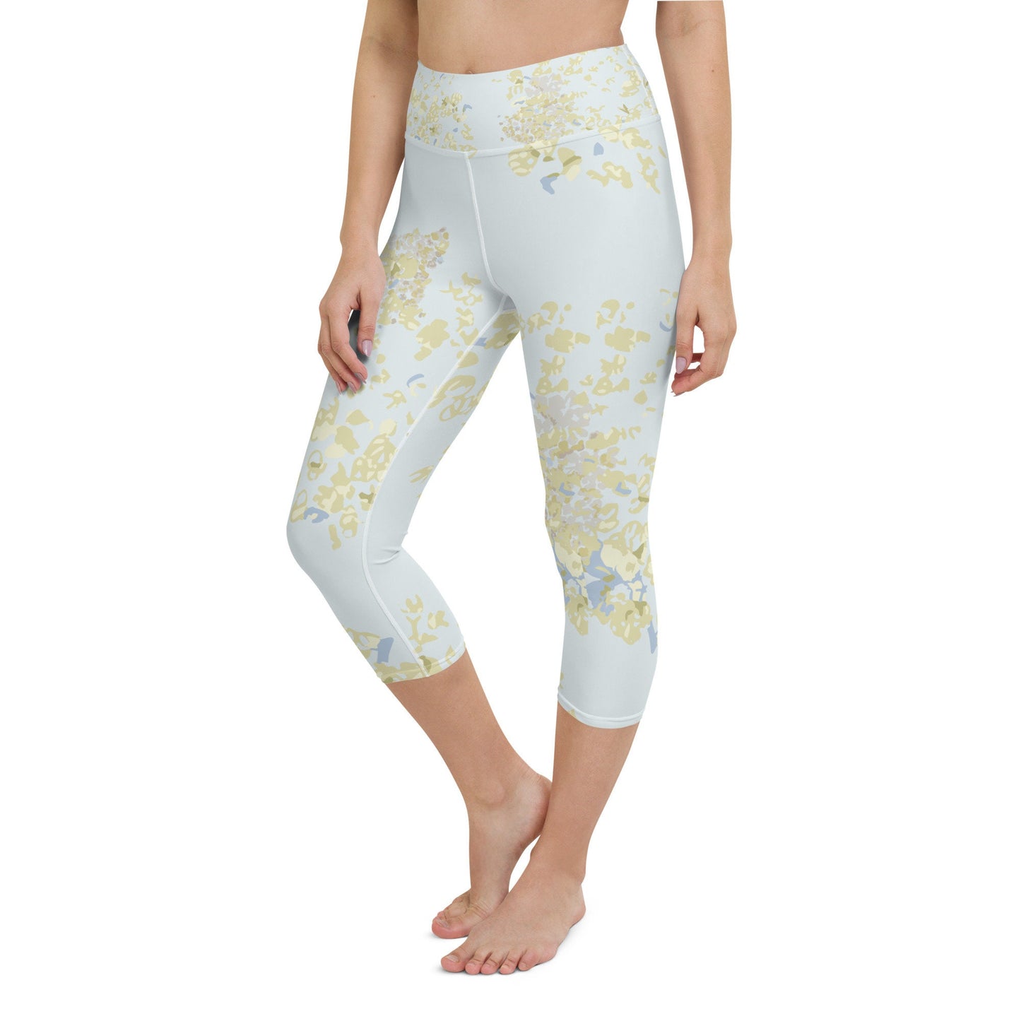 Yoga Capri Leggings- light blue Hydrangeas