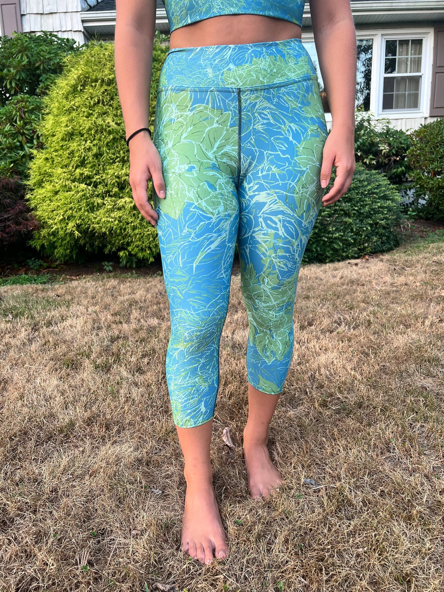Yoga Capri Leggings- Hosta